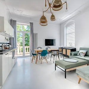  Apartament Dr - Cape
